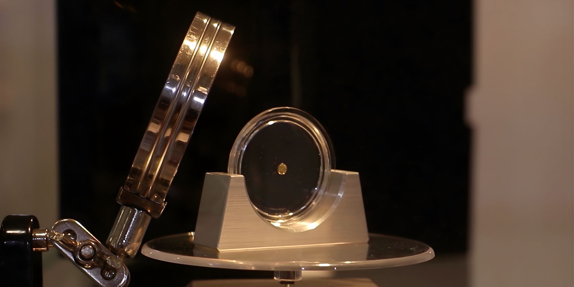 Kleinste Goldmünze der Welt aus der Schweiz